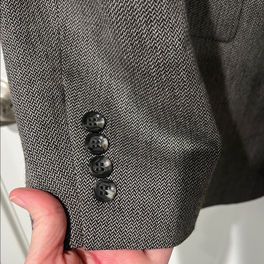 Stafford Charcoal Men's Wool and Cashmere 3 Button Blazer Sz 44R - Picture 3 of 11